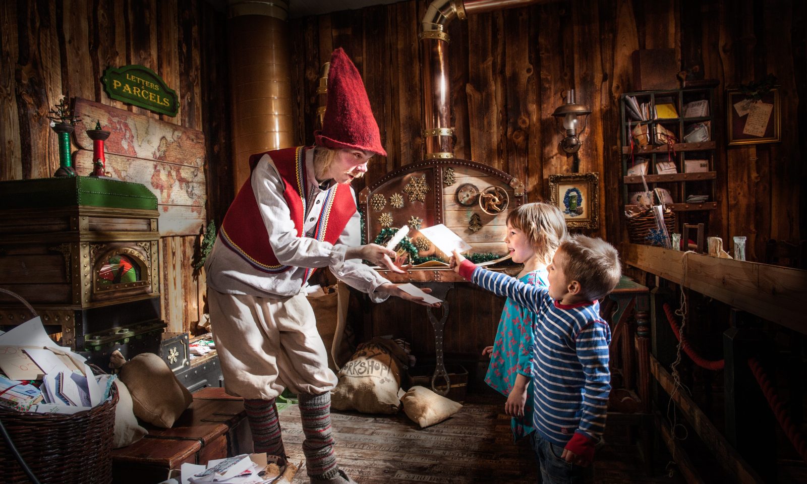 SantaPark - Joulupukin luola