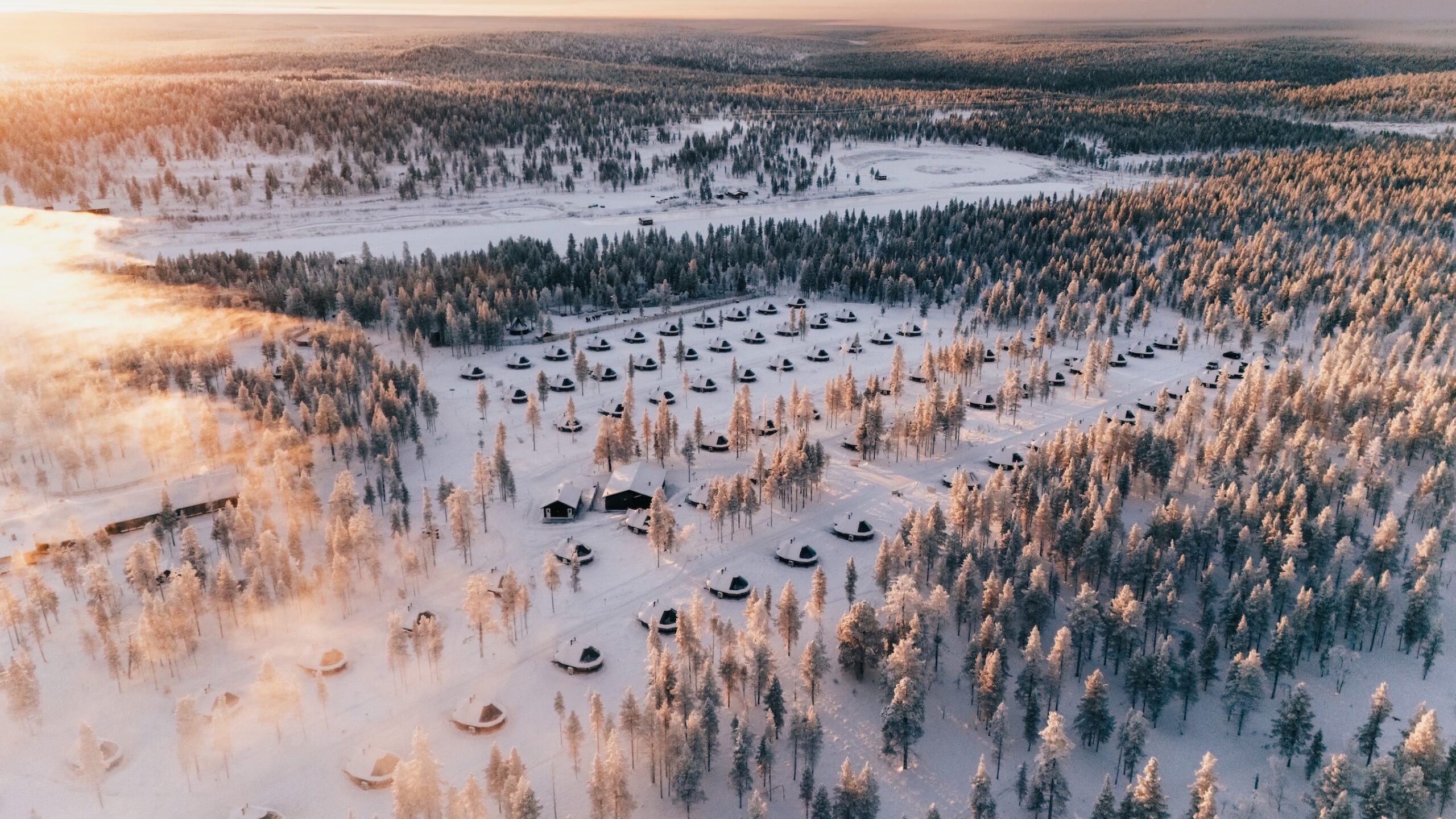 Northern Lights Village Saariselkä