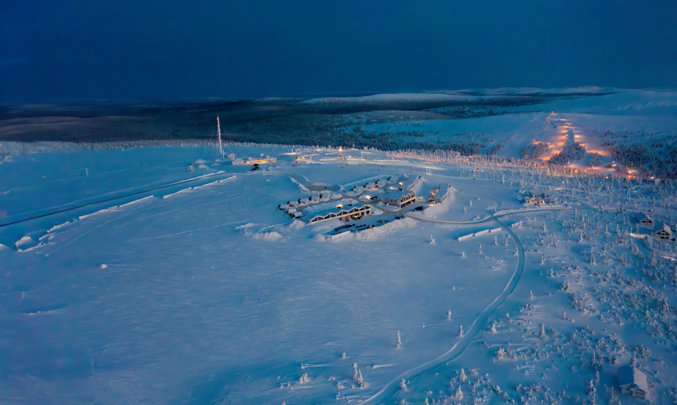 Star Arctic Hotel & Activities